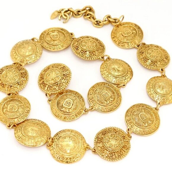 CHANEL 31 Rue Cambon Round Coin Charm Necklace / Belt 39" Gold Tone Auth w/Box - Picture 1 of 9
